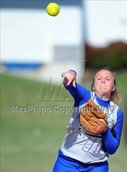 Thumbnail 1 in Cedar Crest @ Penn Manor photogallery.