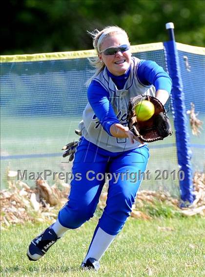 Thumbnail 1 in Cedar Crest @ Penn Manor photogallery.