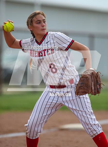 Thumbnail 3 in Muenster @ Collinsville photogallery.