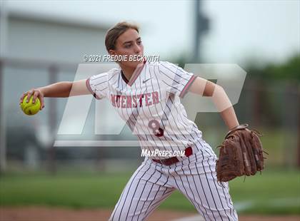 Thumbnail 1 in Muenster @ Collinsville photogallery.