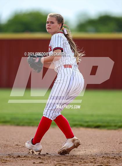 Thumbnail 2 in Muenster @ Collinsville photogallery.