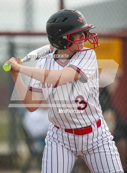 Thumbnail 1 in Muenster @ Collinsville photogallery.