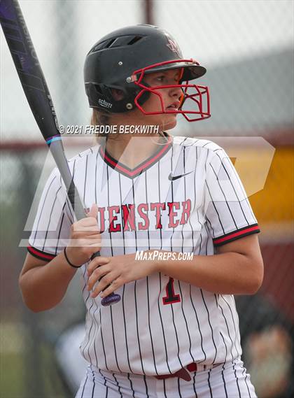 Thumbnail 3 in Muenster @ Collinsville photogallery.