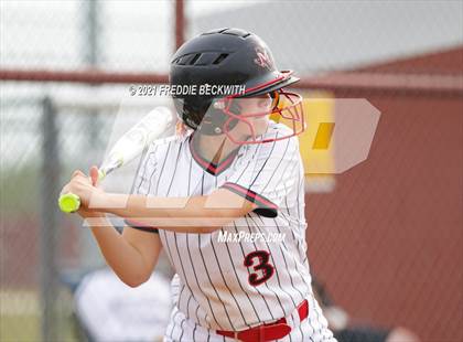 Thumbnail 2 in Muenster @ Collinsville photogallery.