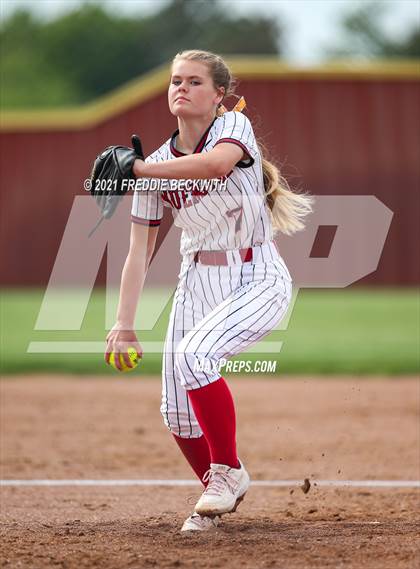 Thumbnail 1 in Muenster @ Collinsville photogallery.