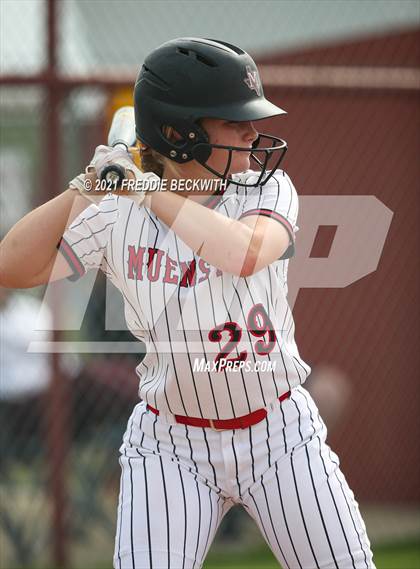 Thumbnail 3 in Muenster @ Collinsville photogallery.