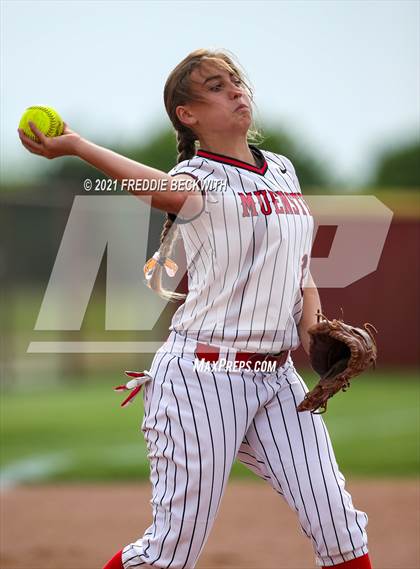 Thumbnail 2 in Muenster @ Collinsville photogallery.