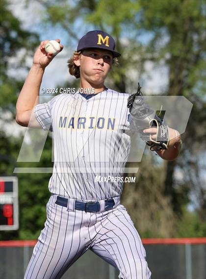 Thumbnail 3 in Marion vs Mascoutah (IHSA, 3A sectional semifinal) photogallery.