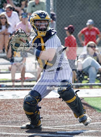 Thumbnail 2 in Marion vs Mascoutah (IHSA, 3A sectional semifinal) photogallery.