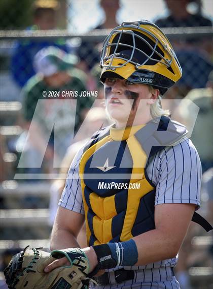 Thumbnail 3 in Marion vs Mascoutah (IHSA, 3A sectional semifinal) photogallery.