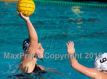 Thumbnail 1 in Coronado vs Laguna Beach (Santa Barbara Tournament of Champions) photogallery.