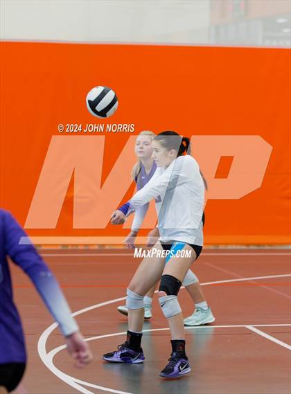 Thumbnail 2 in Fairfield vs. Leo (Warsaw Invite) photogallery.