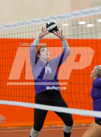 Thumbnail 1 in Fairfield vs. Leo (Warsaw Invite) photogallery.