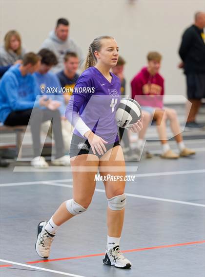 Thumbnail 1 in Fairfield vs. Leo (Warsaw Invite) photogallery.