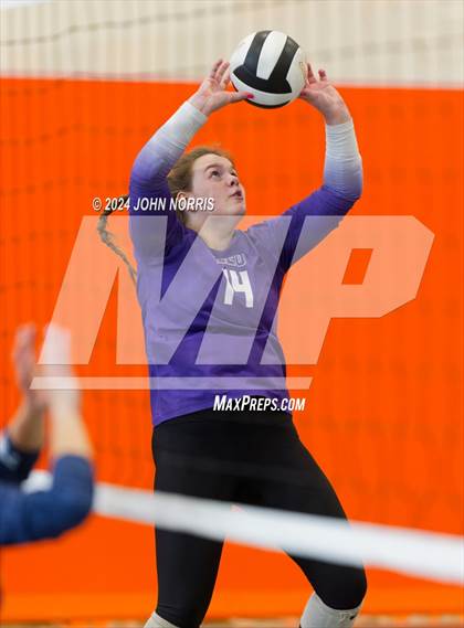 Thumbnail 2 in Fairfield vs. Leo (Warsaw Invite) photogallery.