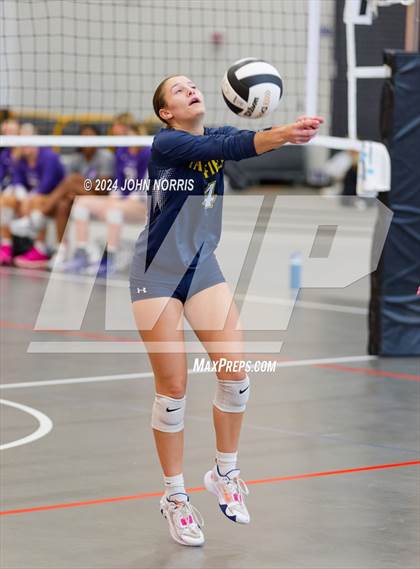 Thumbnail 1 in Fairfield vs. Leo (Warsaw Invite) photogallery.
