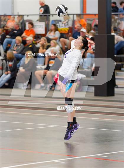 Thumbnail 1 in Fairfield vs. Leo (Warsaw Invite) photogallery.