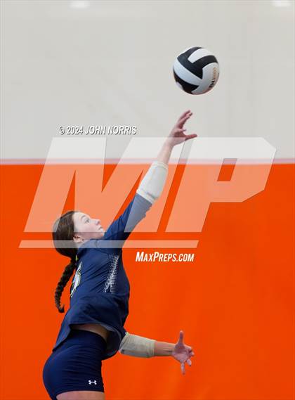Thumbnail 2 in Fairfield vs. Leo (Warsaw Invite) photogallery.
