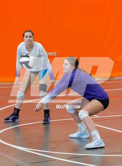 Thumbnail 1 in Fairfield vs. Leo (Warsaw Invite) photogallery.