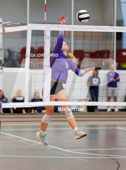 Thumbnail 3 in Fairfield vs. Leo (Warsaw Invite) photogallery.