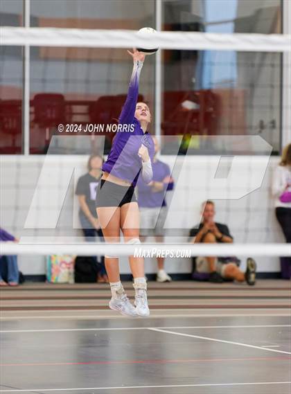 Thumbnail 3 in Fairfield vs. Leo (Warsaw Invite) photogallery.