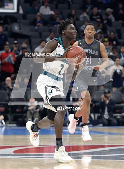 Thumbnail 2 in Sierra Canyon vs. Sheldon (CIF State Open Division Final) photogallery.