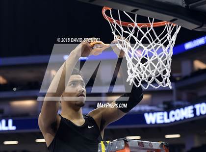 Thumbnail 2 in Sierra Canyon vs. Sheldon (CIF State Open Division Final) photogallery.