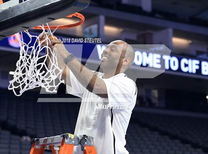 Thumbnail 2 in Sierra Canyon vs. Sheldon (CIF State Open Division Final) photogallery.