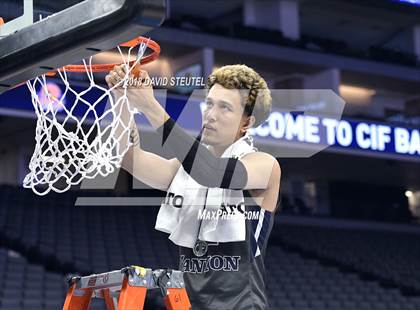 Thumbnail 3 in Sierra Canyon vs. Sheldon (CIF State Open Division Final) photogallery.