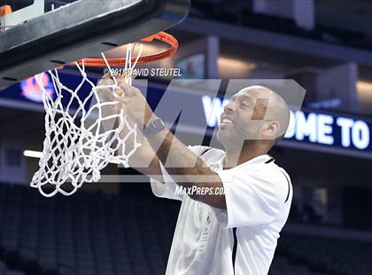 Thumbnail 2 in Sierra Canyon vs. Sheldon (CIF State Open Division Final) photogallery.
