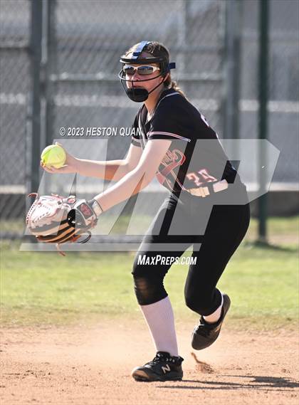 Thumbnail 3 in Madison @ Verdugo Hills (CIF State D5 SoCal Regional Final) photogallery.