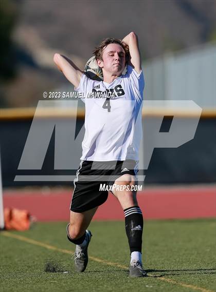 Thumbnail 2 in Royal vs Newbury Park (Royal Winter Showcase Tournament) photogallery.