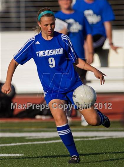 Thumbnail 3 in Clear Falls vs Friendswood (Region III Sectional Playoff) photogallery.