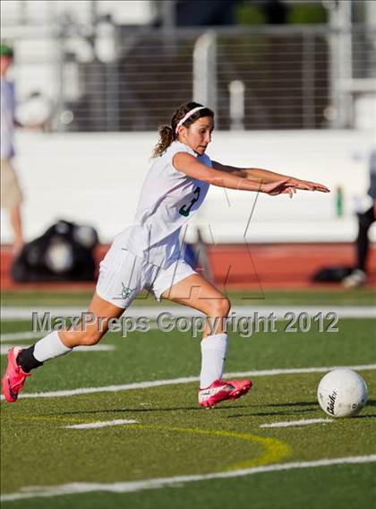 Thumbnail 2 in Clear Falls vs Friendswood (Region III Sectional Playoff) photogallery.