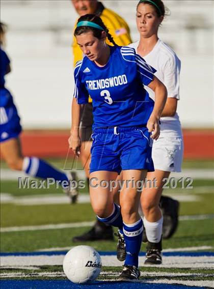 Thumbnail 2 in Clear Falls vs Friendswood (Region III Sectional Playoff) photogallery.