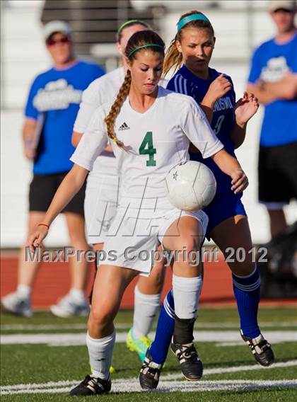 Thumbnail 3 in Clear Falls vs Friendswood (Region III Sectional Playoff) photogallery.