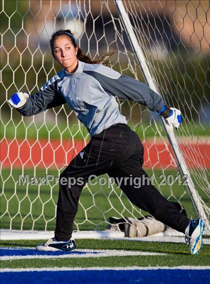Thumbnail 3 in Clear Falls vs Friendswood (Region III Sectional Playoff) photogallery.
