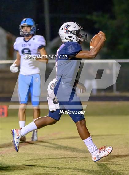 Thumbnail 1 in South Brunswick vs Terry Sanford (NCHSAA 3A - First Round) photogallery.