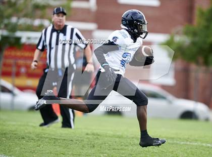 Thumbnail 2 in Ribault @ Stanton photogallery.