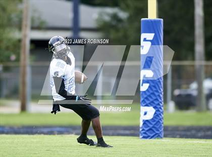 Thumbnail 3 in Ribault @ Stanton photogallery.