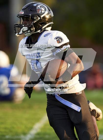 Thumbnail 3 in Ribault @ Stanton photogallery.