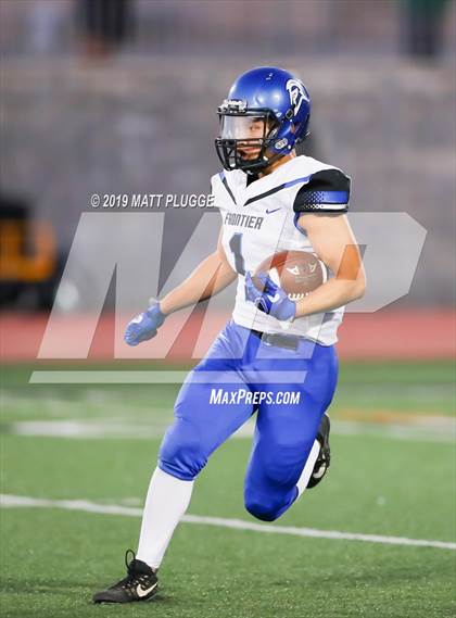 Thumbnail 3 in St. Bonaventure vs. Frontier photogallery.