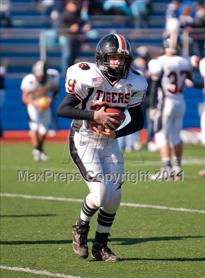 Thumbnail 1 in Westlake vs. Croton-Harmon (Section 1 Class B Final) photogallery.