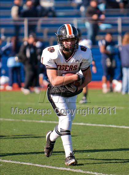 Thumbnail 3 in Westlake vs. Croton-Harmon (Section 1 Class B Final) photogallery.
