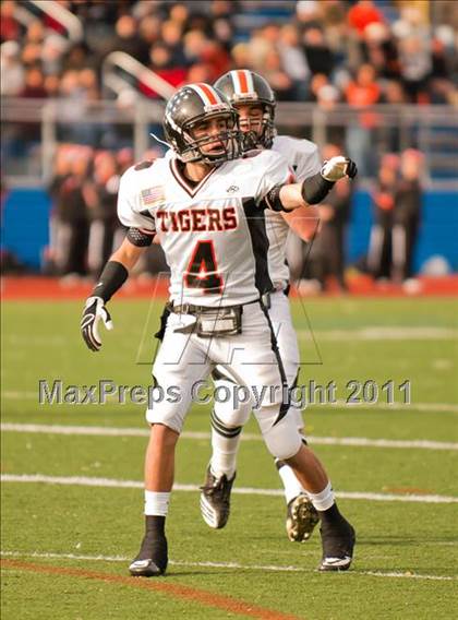 Thumbnail 3 in Westlake vs. Croton-Harmon (Section 1 Class B Final) photogallery.