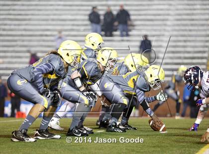Thumbnail 1 in West vs. Hillsboro (TSSAA Division I Class 5A BlueCross Bowl) photogallery.