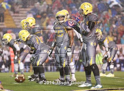 Thumbnail 2 in West vs. Hillsboro (TSSAA Division I Class 5A BlueCross Bowl) photogallery.