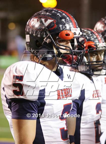 Thumbnail 2 in West vs. Hillsboro (TSSAA Division I Class 5A BlueCross Bowl) photogallery.