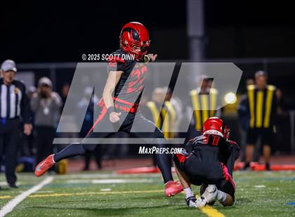 Thumbnail 3 in Lincoln vs Willow Glen (D4 Semifinal) photogallery.