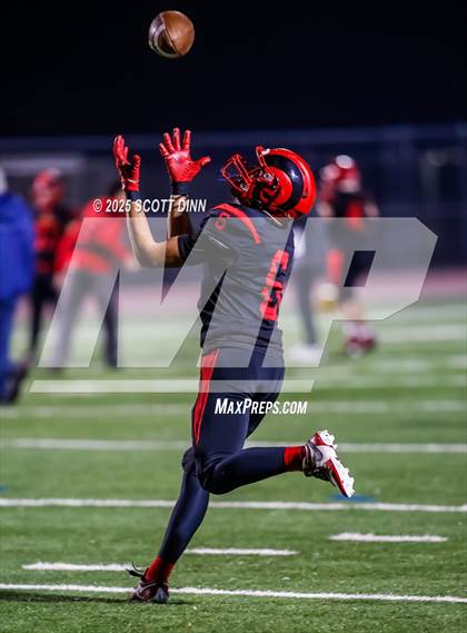 Thumbnail 1 in Lincoln vs Willow Glen (D4 Semifinal) photogallery.